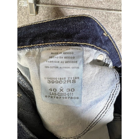 Wrangler Rugged Wear Straight‎ Leg Jeans Mens Size 40x30 Dark Wash Blue Denim - Picture 3 of 9